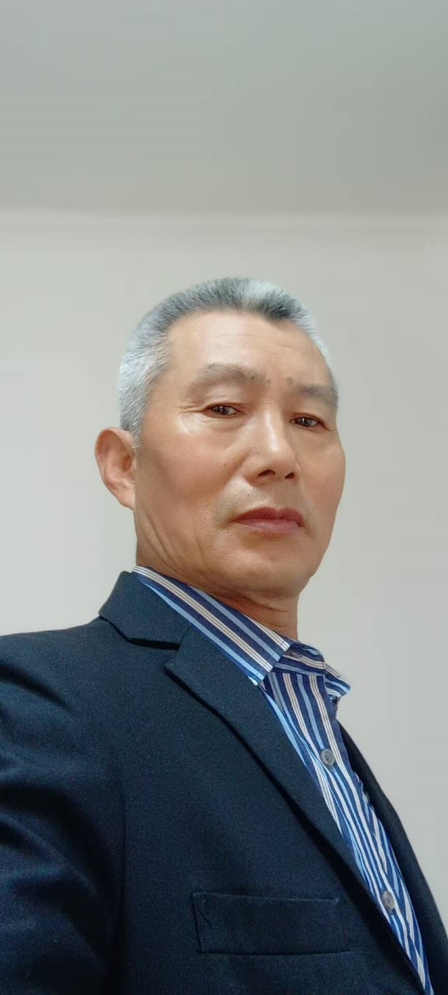 ɽ������ͷ